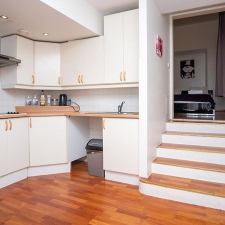 Old Town 2-Bathroom Apartment With Sauna Ταλίν Εξωτερικό φωτογραφία