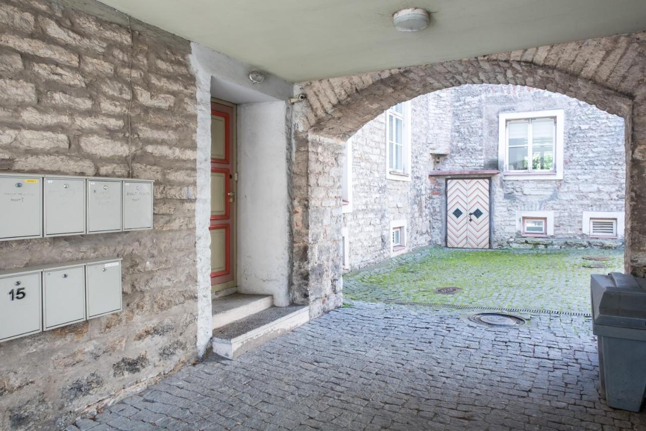 Old Town 2-Bathroom Apartment With Sauna Ταλίν Εξωτερικό φωτογραφία