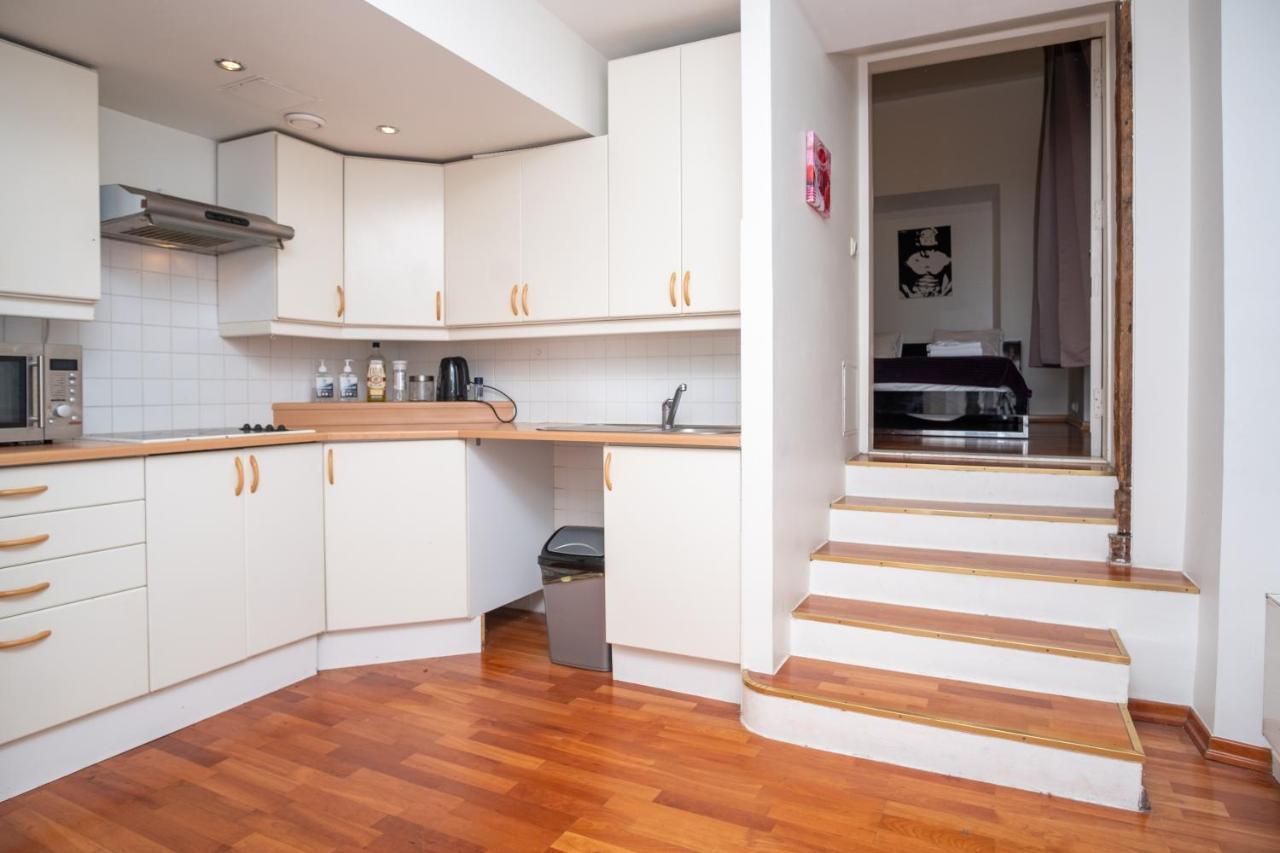 Old Town 2-Bathroom Apartment With Sauna Ταλίν Εξωτερικό φωτογραφία
